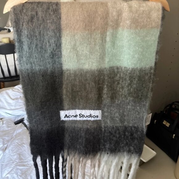 NWT Acne Studios Scarf - Picture 3 of 4